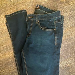 Delia’s size 5 skinny jeans